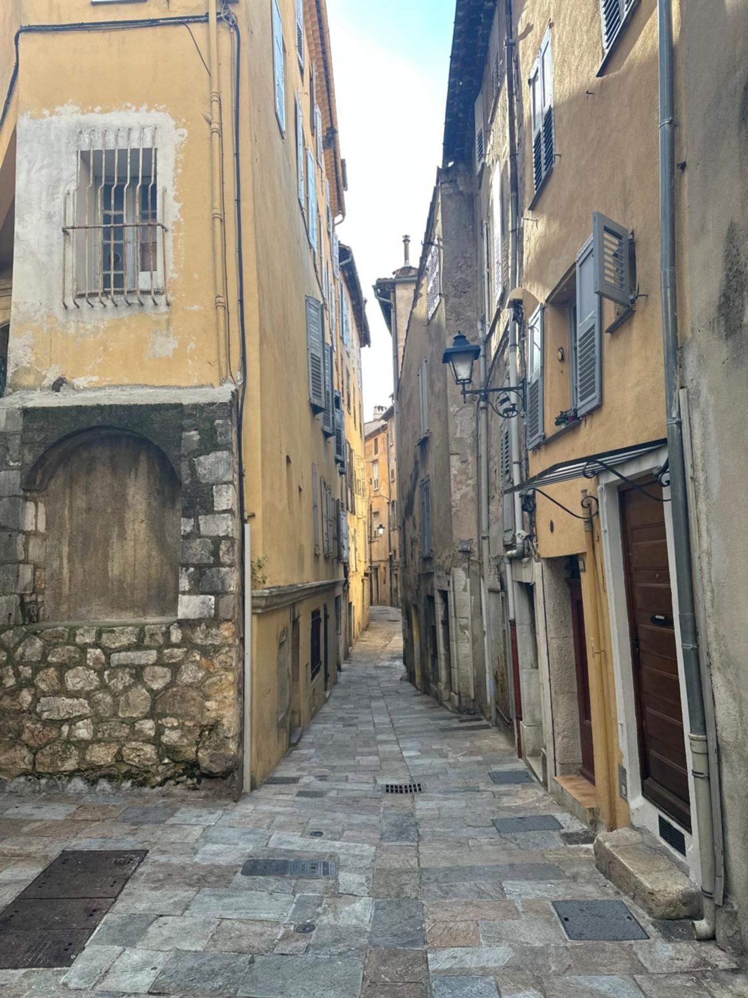 3 Pieces Vue Mer A Proximite Des Parfumeries Grasse Bagian luar foto